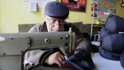 Unutulmaya yüz tutmuş şapkacılık mesleğini 55 yıldır sürdürüyor