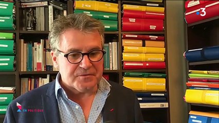 "Dimanche en politique" : "On ne va pas refaire la taxe carbone telle qu'elle était prévue", indique Elisabeth Borne