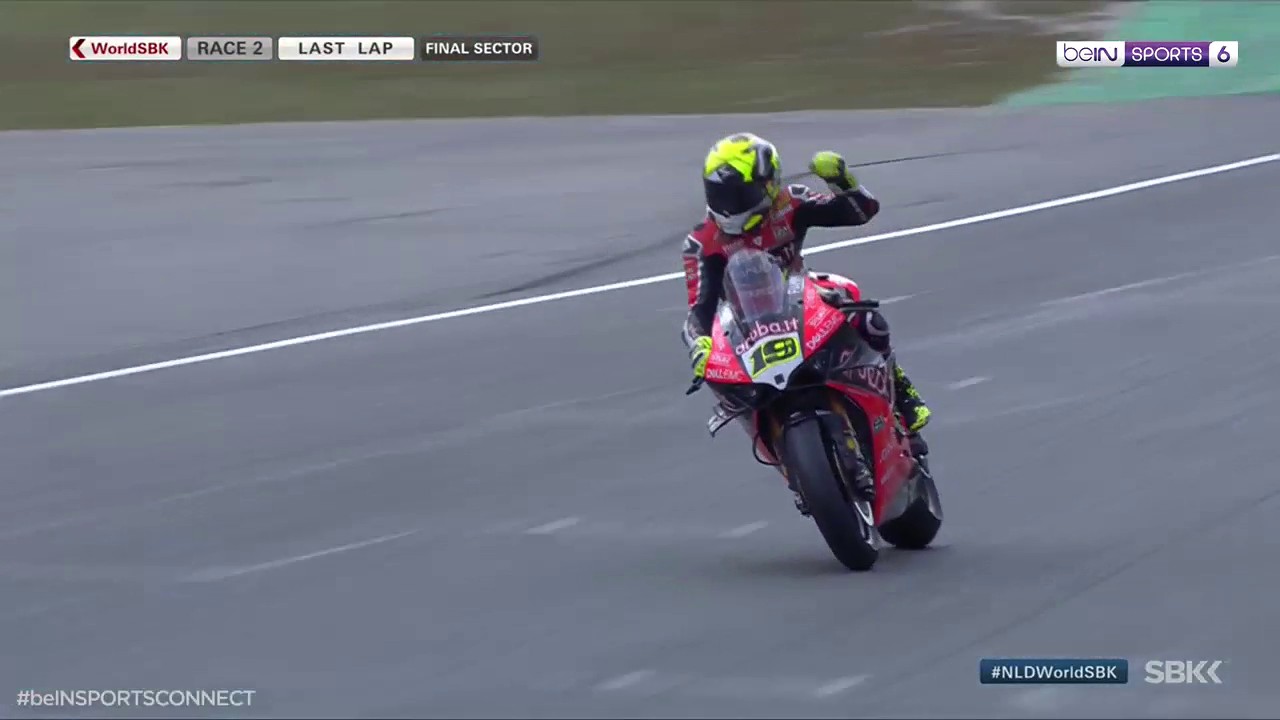 WorldSBK #NLDWorldSBK Race 2 Final Lap