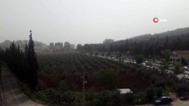 Hatay semalarını toz bulutları kapladı