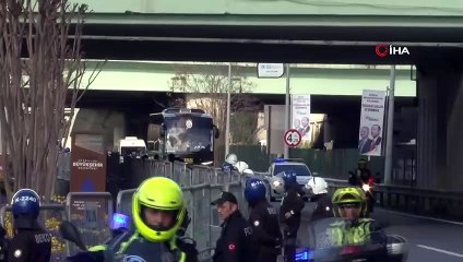 Galatasaray derbi için stada geldi