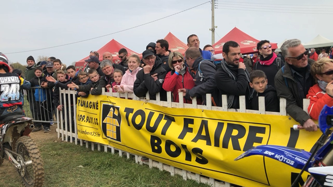 Motocross de Romagné : dans les roues des pilotes
