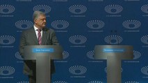 Зеленский на дебаты с Порошенко не приехал