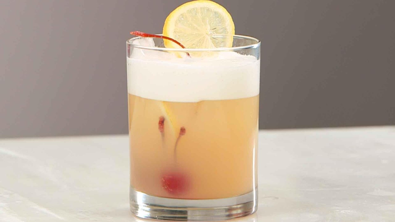 How to Make an Aquafaba Whiskey Sour video Dailymotion