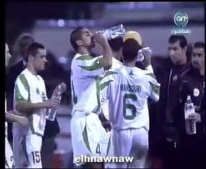 Video herunterladen: الاشواط الاضافية مباراة المغرب و الجزائر 3-1 ربع نهائي كاس افريقيا 2004