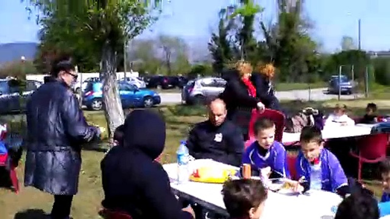 Et oui, du monde à table !