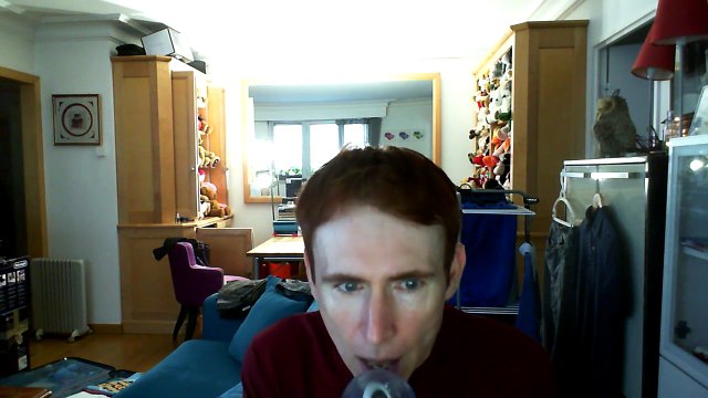 Wiwi égratigne l'amour pour seule prière de Sheila