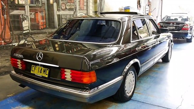 Mercedes Benz 420 SEL W126 Blue_black