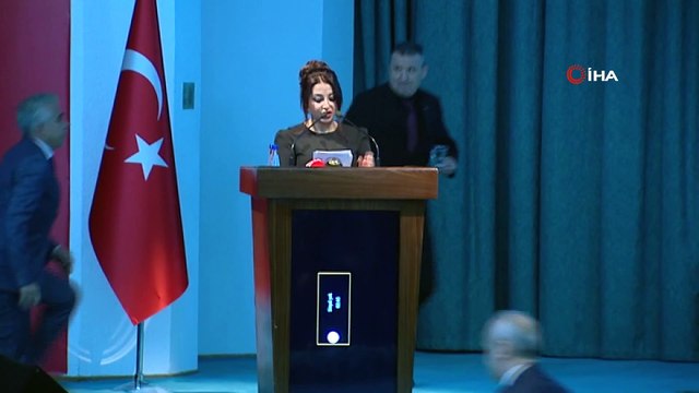 ANKARA Ulaştırma Bakanı Cahit Turhan, Karayolları Genel Müdürlüğü'nde '69. Karayolları Bölge Müdürleri Toplantısı'na katıldı.