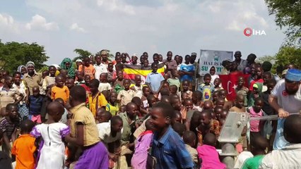 - Afrika’da suyu gören çocukların sevinci duygulandırdı
