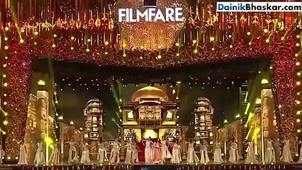 बेटी जाह्नवी की परफॉर्मेंस देख पापा बोनी कपूर हुए इमोशनल