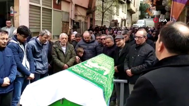 Düğün dönüşü kazada ölen iki kardeş toprağa verildi