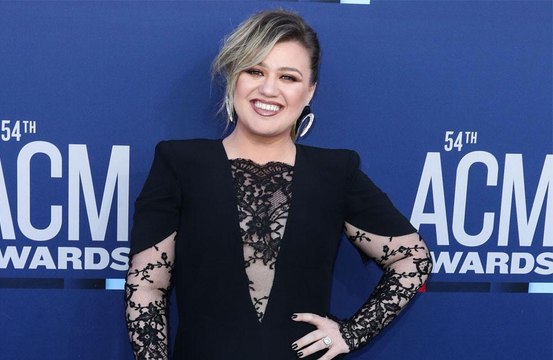 Kelly Clarkson 'détruit' le rêve de sa fille en lui révélant que les personnages de 'La Reine des Neiges' n'existent pas