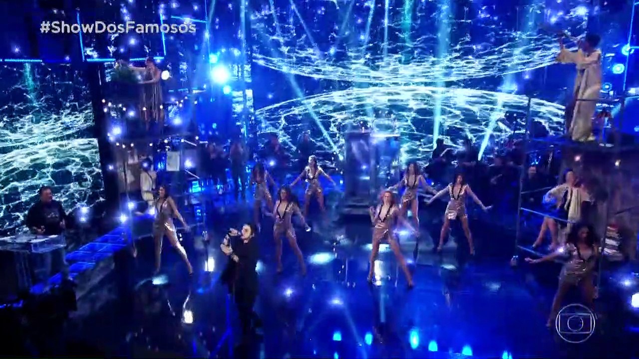 Hugo Bonemer homenageia Luan Santana no "Show dos Famosos"