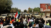 تجمع المهنيين السودانيين يدعو لحل مؤسسات النظام السابق وتشكيل مجلس سيادي مدني