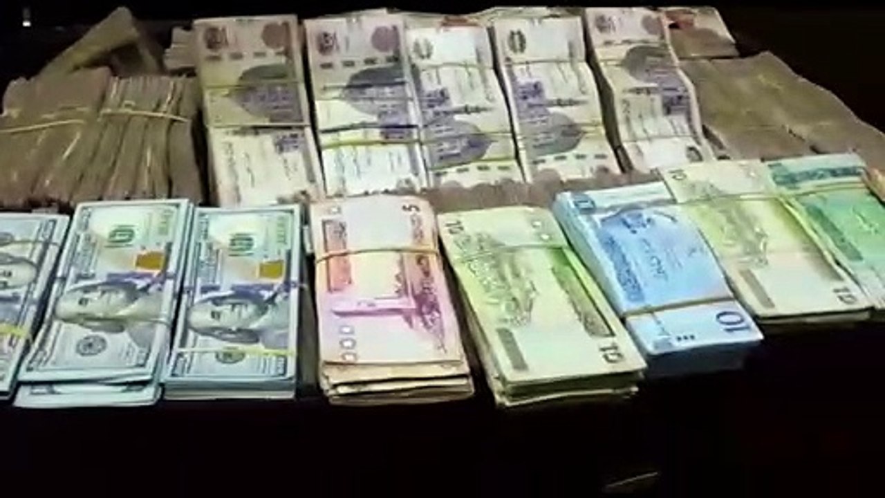إحباط تهريب 23 مليون جنيه لخارج البلاد لشراء شحنة مخدرات