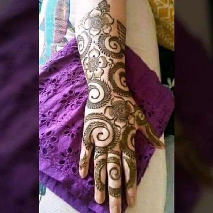 Top Mehndi Hand Designs