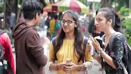 SRK Saying Mujhe Adopt Karlo - YouTube