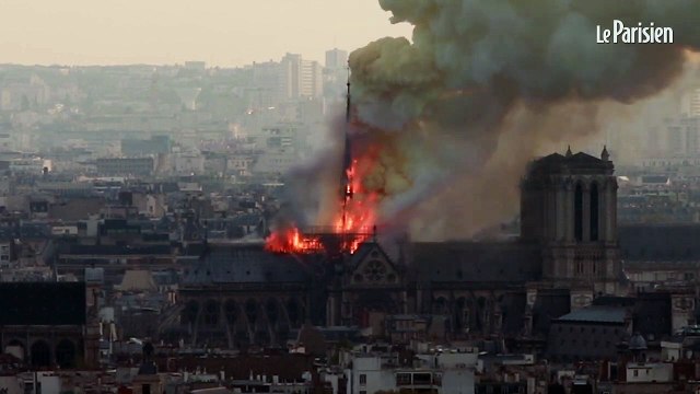 Paris la cathédrale Notre-Dame en feu