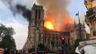 Notre Dame de Paris sous les flammes d’un très violent incendie