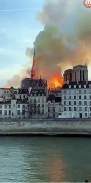 INCENDIE le clocher de La cathédrale Notre-Dame de Paris s'effondre