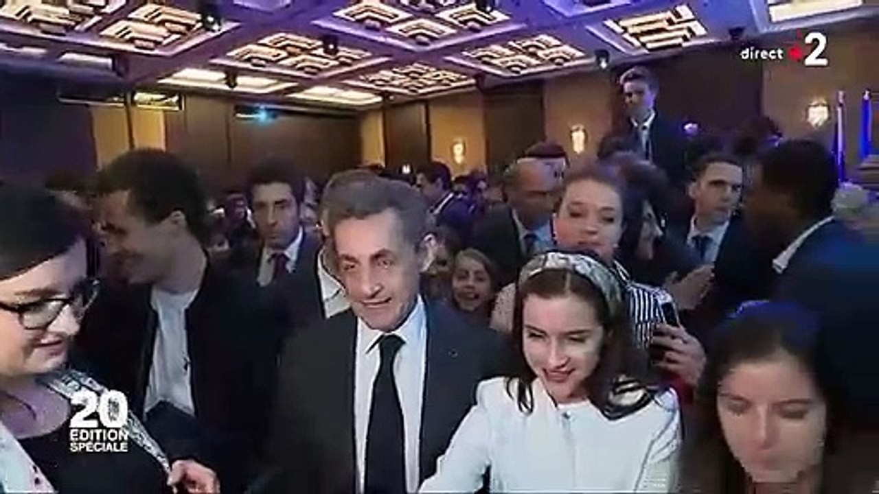 Incendie de Notre-Dame de Paris : la classe politique émue et triste