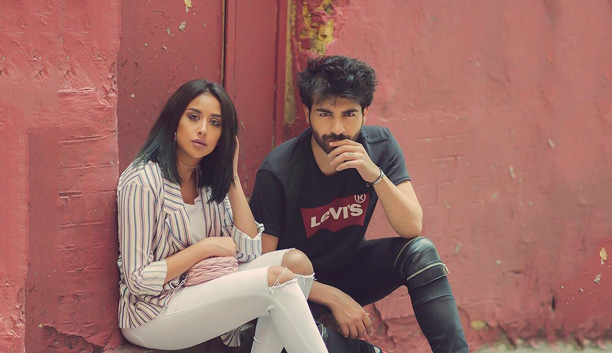 فيديو عقيل الهادي وفرح الهادي يجيبان بعفوية على سؤال مفاجئ