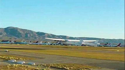 شاهد التحليق الأول لأضخم طائرة في العالم