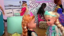 L'AÉROPORT ! Elsa et Anna, les tout - petits- vacances - de l'enregistrement des bagages valises - shopping - Barbie