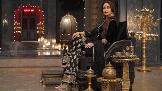 Madhuri Dixit shares regal look picture from Kalank on her social media: Check Out Here | FilmiBeat