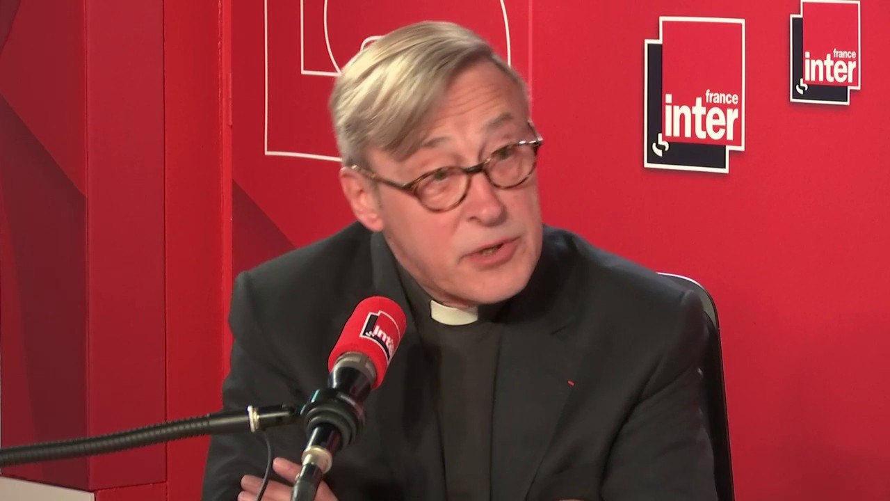 Mgr Patrick Chauvet : "Les vitraux sont sur place, une rosace va peut-être devoir être démontée, certains tableaux ont pu être sauvés, ils sont à la mairie de Paris"