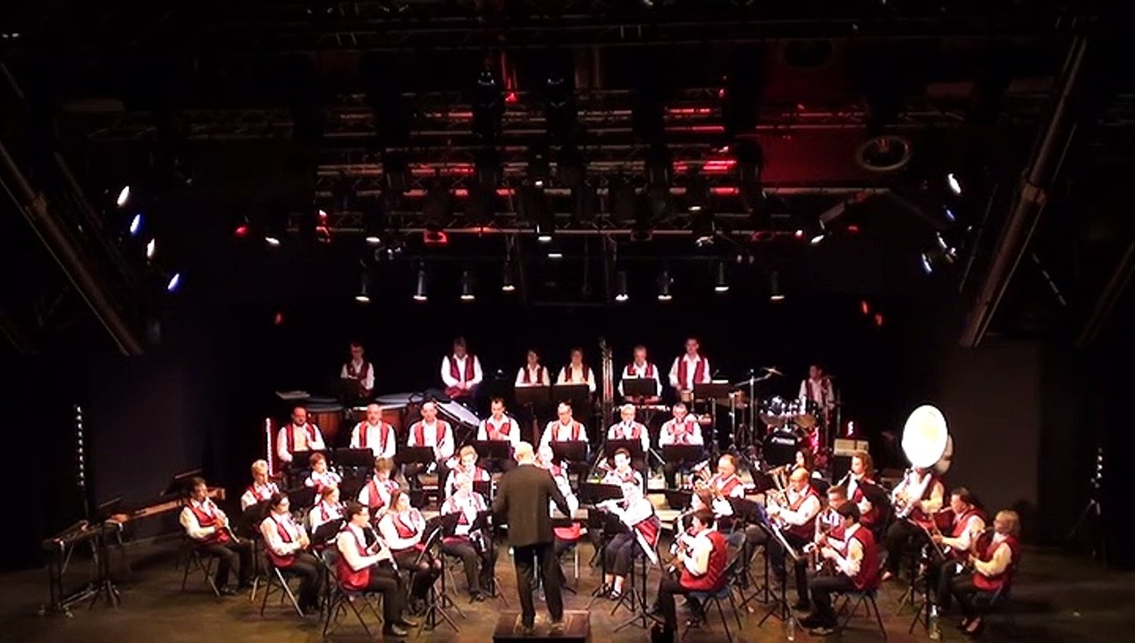 Happy de Pharell WILLIAMS, arrangement de Michael BROWN