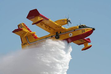 Notre-Dame : utiliser des Canadairs aurait été une mauvaise idée
