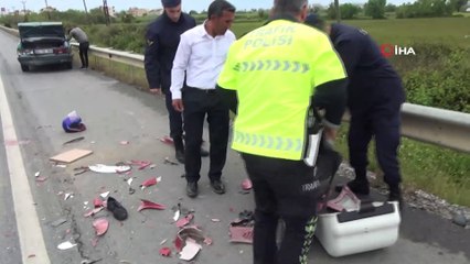 Antalya-Manavgat karayolunda motosiklet otomobile çarptı: 1 yaralı