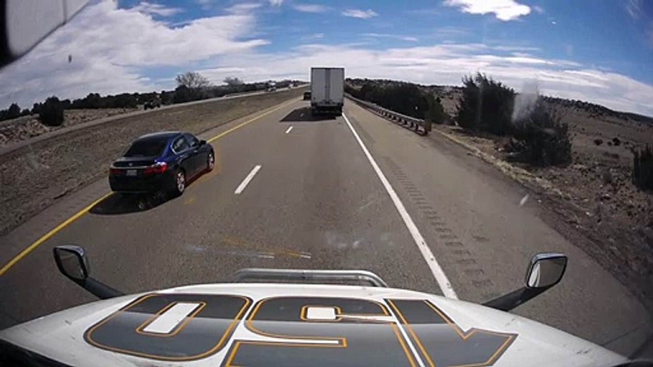 Lightning Fast Reflexes Avoid Interstate Accident