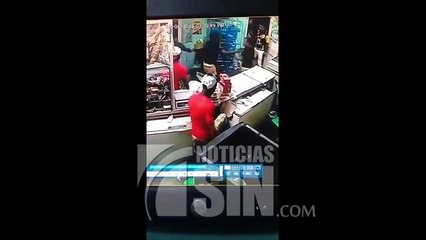 Un Hombre arremete a puñaladas contra otro en La Romana