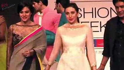 Kajol in transparent Blouse with Karisma Kapoor on Ramp | 3 FrameZ