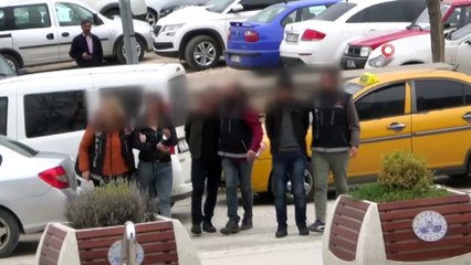 Kaputa zulalı uyuşturucu ele geçirildi, 3 şüpheli gözaltına alındı