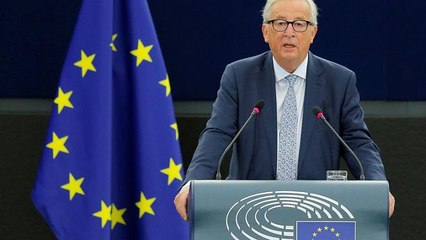 Γιούνκερ: «Η Ευρώπη τυλίχθηκε στις φλόγες»