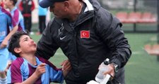 Küçük Futbolcu Gözyaşlarına Boğuldu: Bırak Beni Oyuna Gireyim
