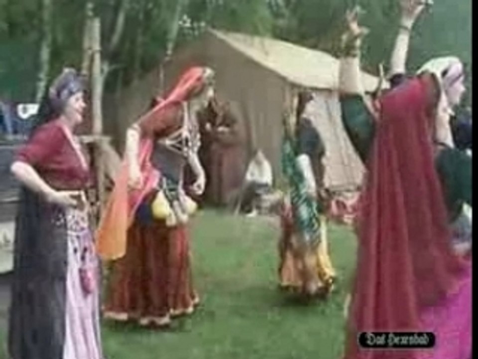 Auftritt vom Tribal Stamm ' Nucum Satia '