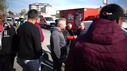 Sancaktepe’de soyguncuların planı pes dedirtti...Sürücü kursu otomobiliyle öndeki araca çarpıp yüklü miktarda parayı çaldılar