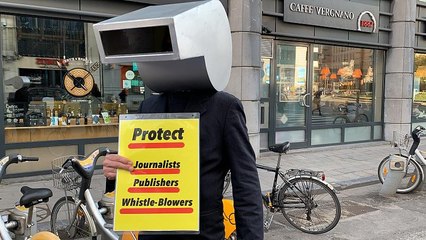 کولون: بازداشت آسانژ تهدیدی برای کسانی است که قصد افشاگری دارند