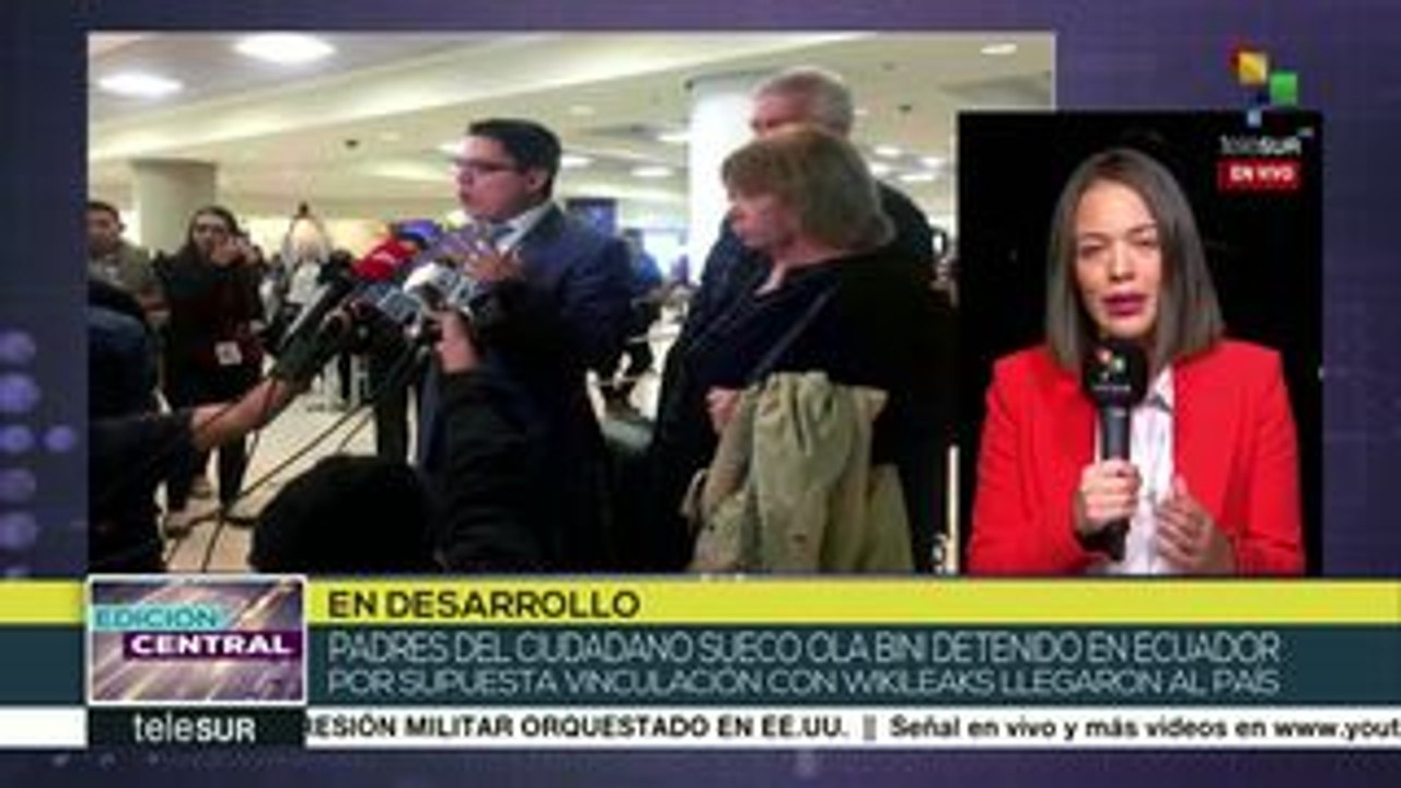 Padres del activista sueco Ola Bini llegan a Ecuador