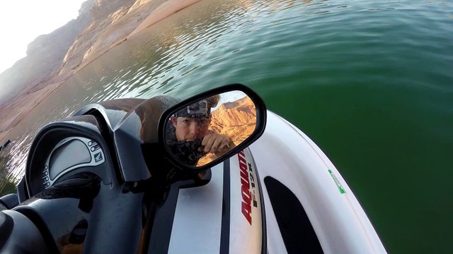 Jet Ski Effortlessly Weaves Way Through Utah Canyons