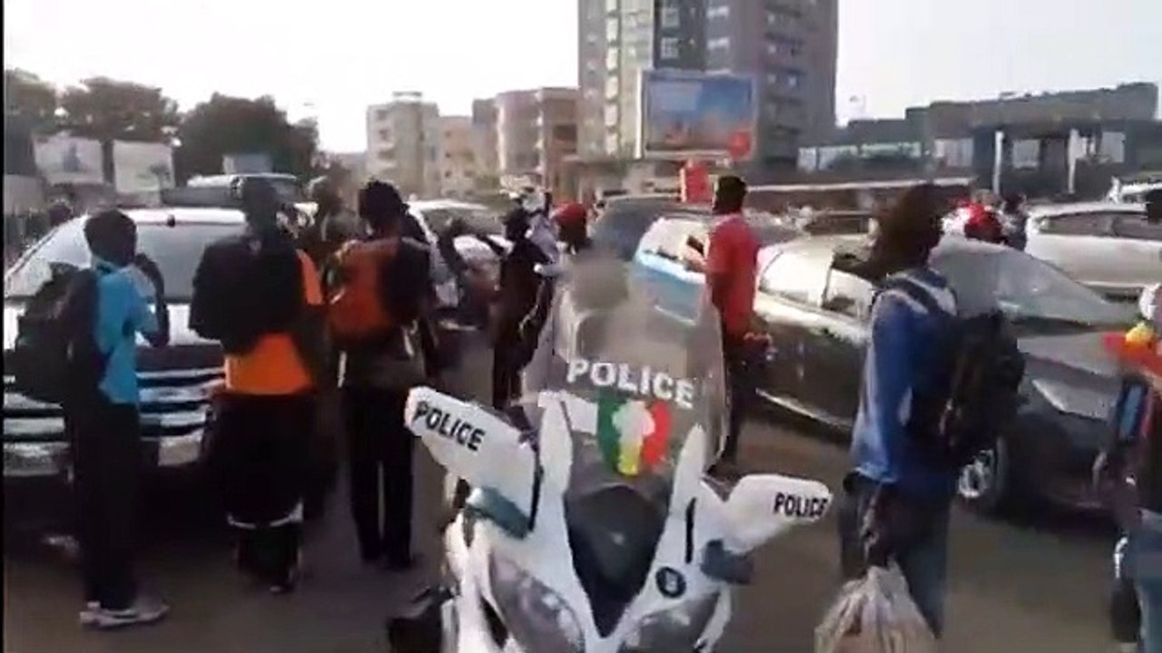 Urgent - Arrestation musclée de Carlou D par la Police