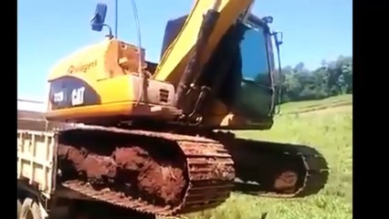 Transporting Heavy Machinery #2019 (Trasportando Maquinaria Pesada)