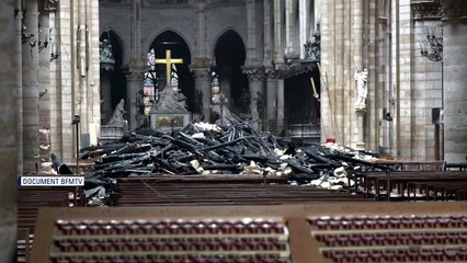 "천장에 큰 구멍...바닥에 지붕 잔해 쌓여" / YTN