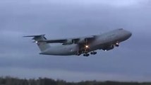 Lockheed C-5 Galaxy decolando