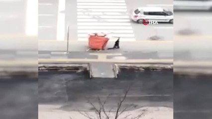 Yükü Kendisinden Ağır Çocuğun Mücadelesi Kamerada